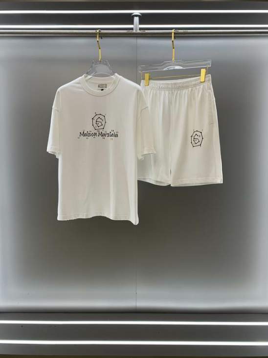 Picture of Maison Margiela Shirt Pant Suits _SKUMaisonMargielaM-2XLxetr1523802